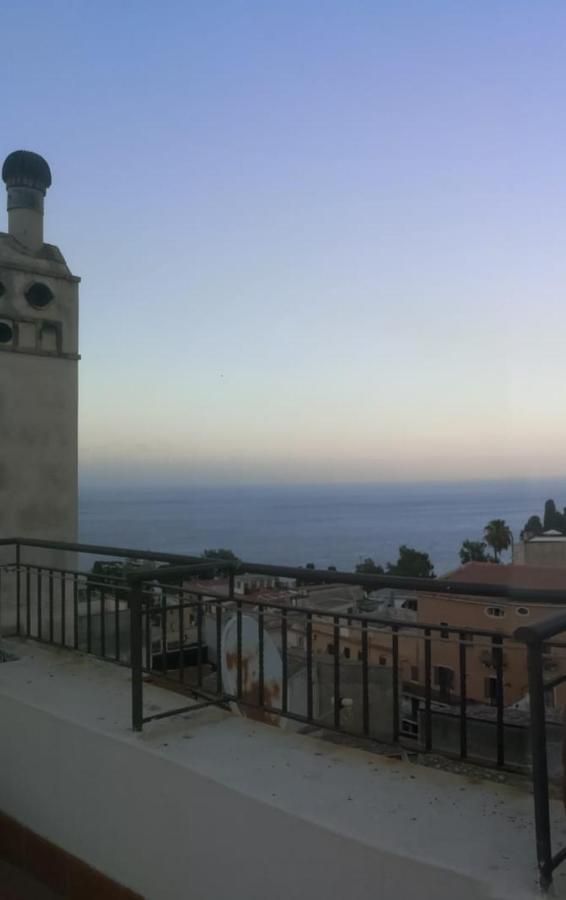 Centrale Appartamento Taormina Luaran gambar